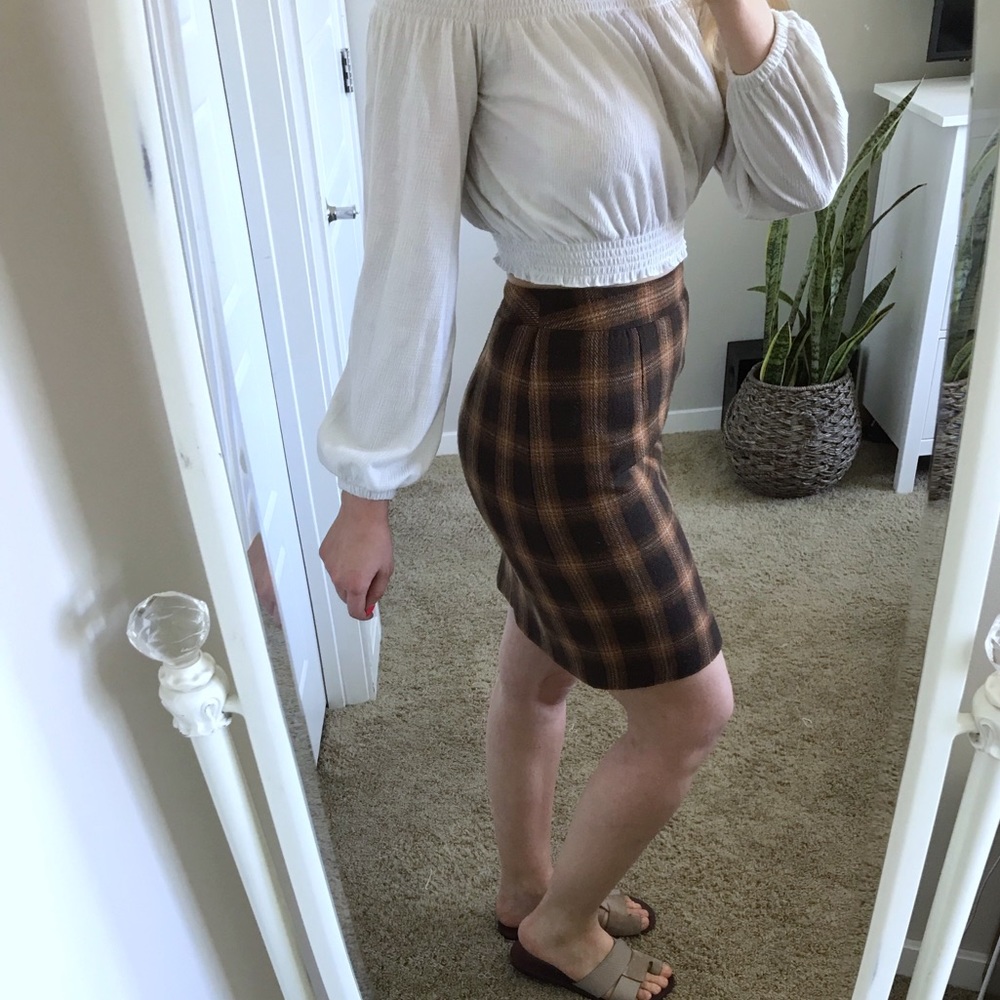 Hilliard and Hanson High Waisted Plaid Skirt ✨